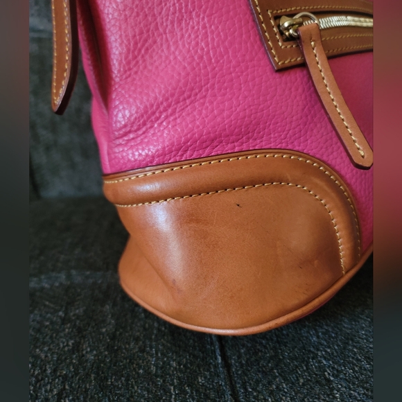 Dooney & Bourke Y2K Pebbled Leather Shoulder Bag - Picture 5 of 16